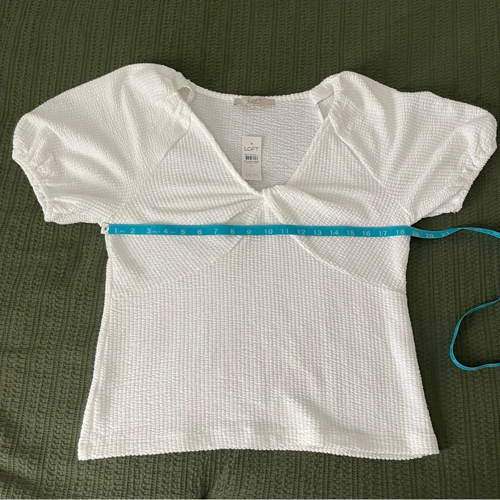 NWT LOFT M White Textured V Neck Blouse Dainty Boho Prairie Cottagecore Romantic